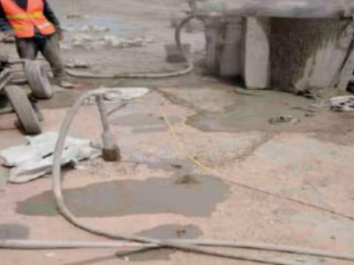 大田水泥混凝土路面板底注浆技术 路面脱空注浆整治方案